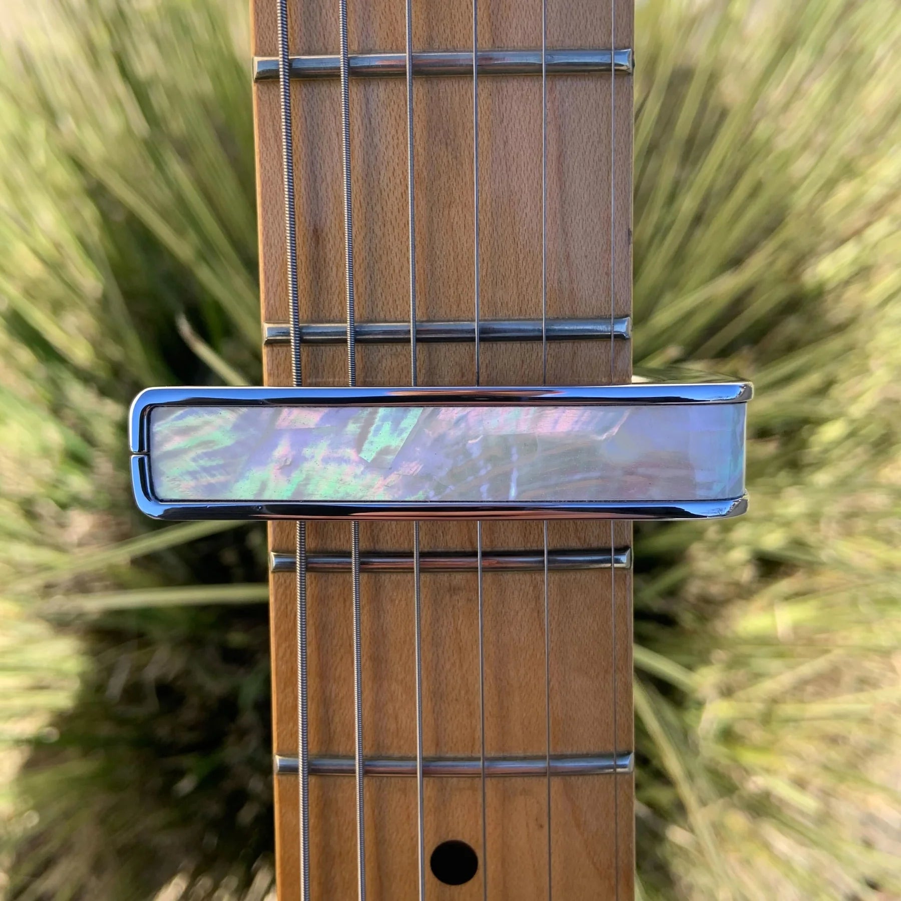 Thalia Guitar Capo Mother of Pearl Black Chrome