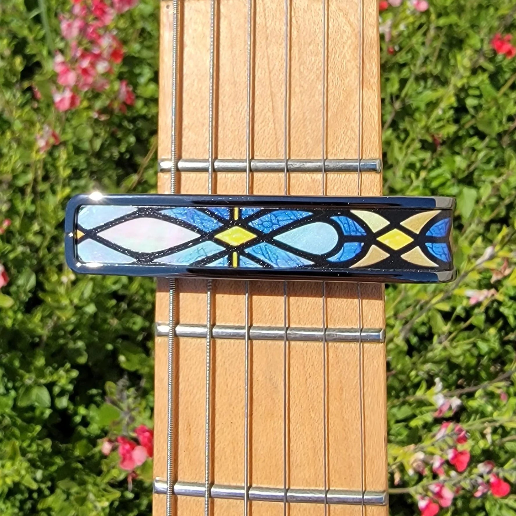 Thalia Guitar Capo Deluxe Stained Glass Black Chrome